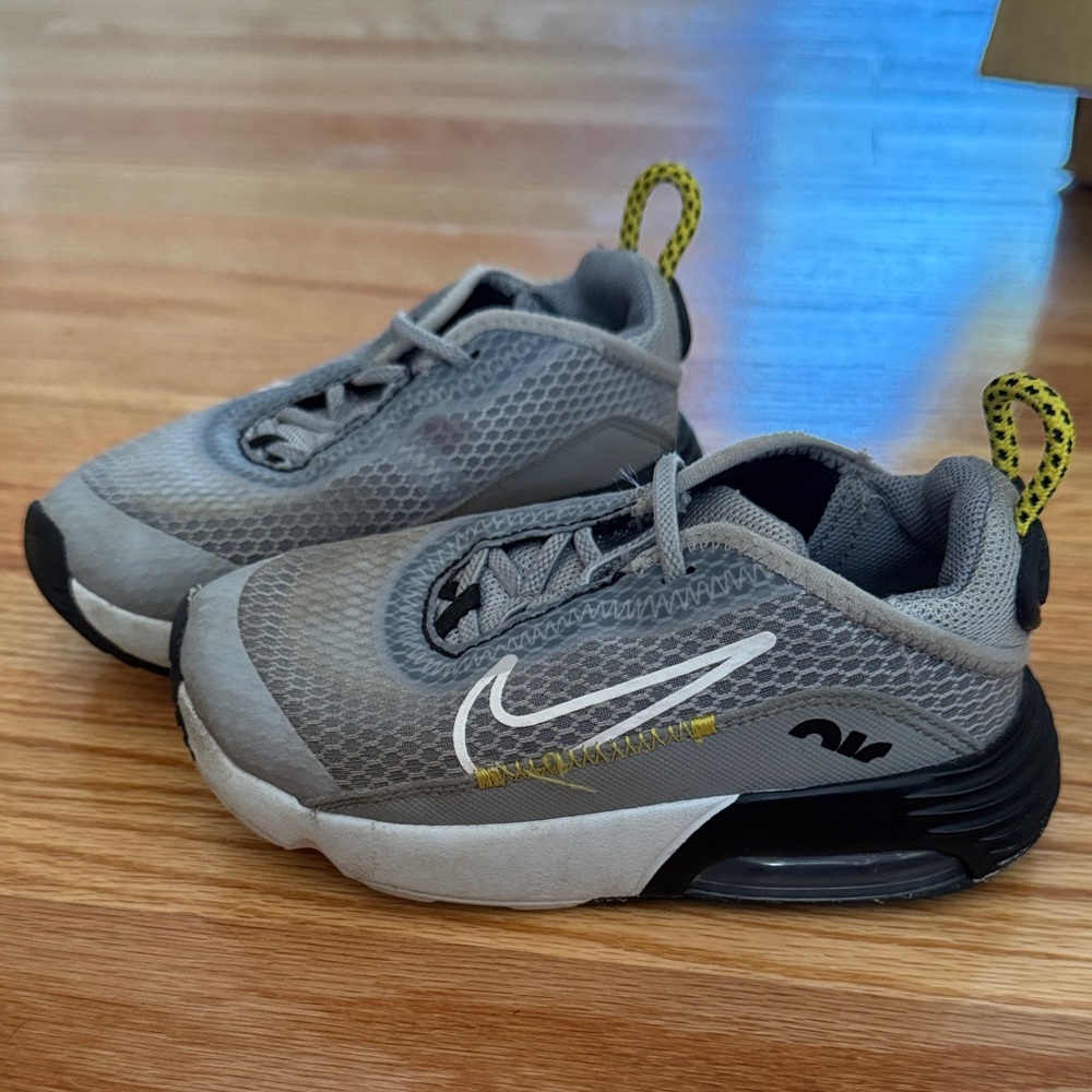 Nike Kids Gray and Black Sneakers